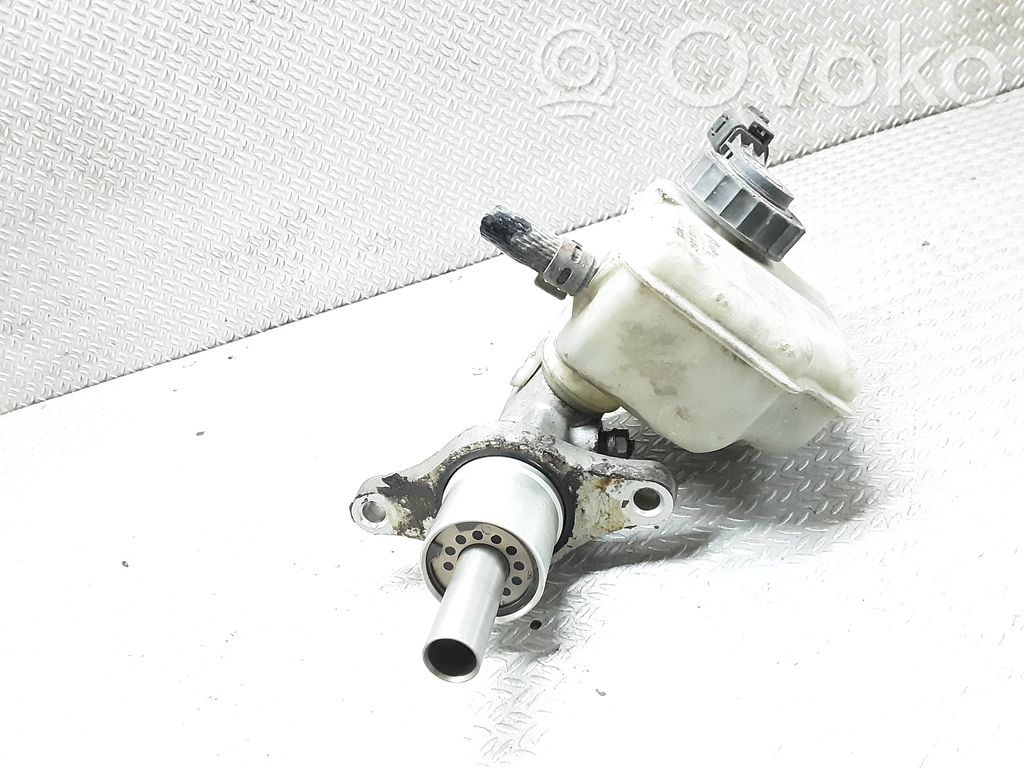 Volkswagen Golf V Cilindro del sistema frenante