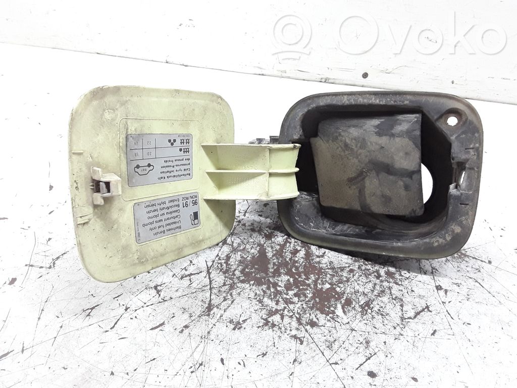 Volkswagen New Beetle Klapka wlewu paliwa 