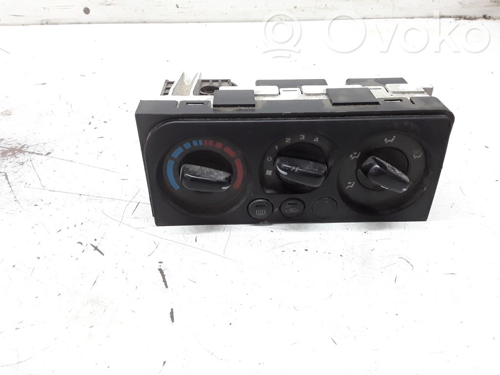 Climate control unit   72311AE050