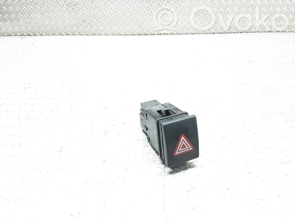 Botón interruptor de luz de peligro   6Q0953235A