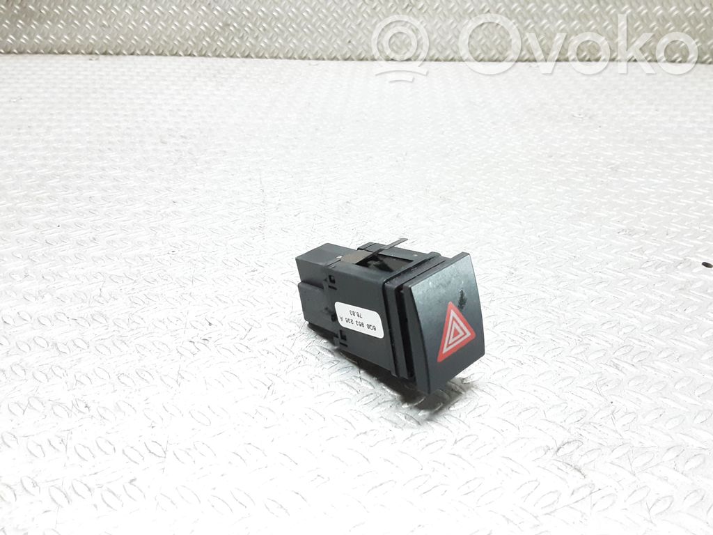 Botón interruptor de luz de peligro   6Q0953235A