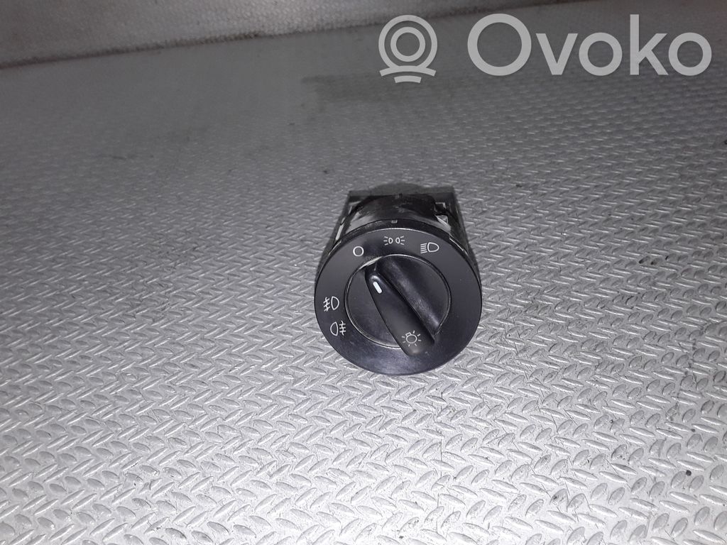 Volkswagen PASSAT B5.5 Interruptor de luz 