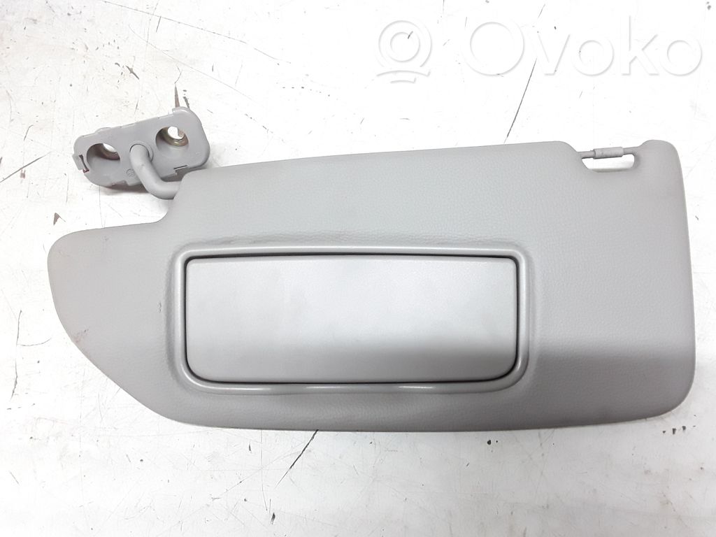Sun visor