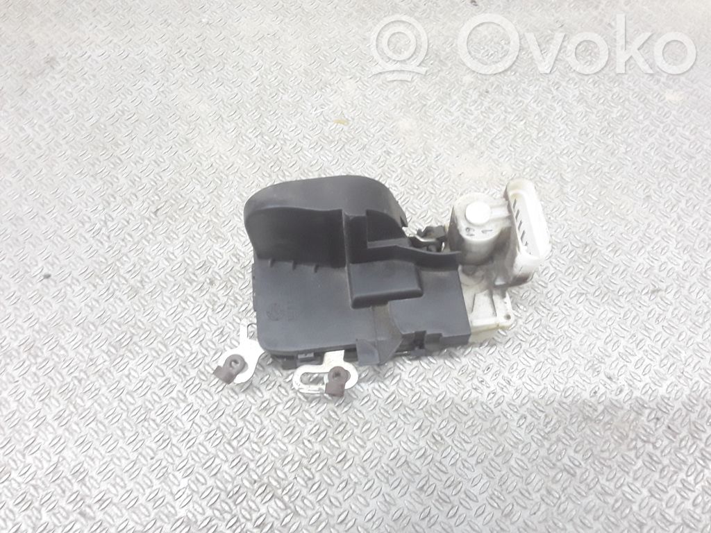 Front door lock