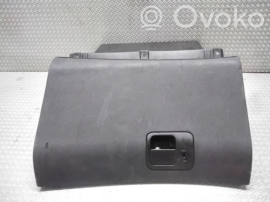 Saab 9-5 Glove box 