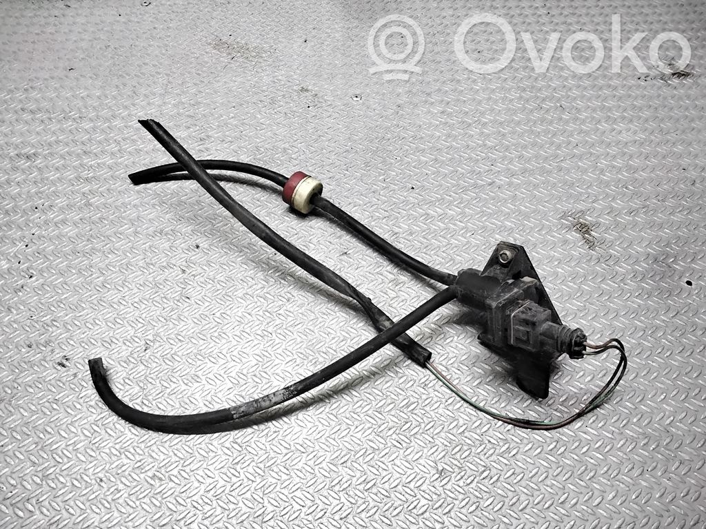 Supapă vacuum   4394078
