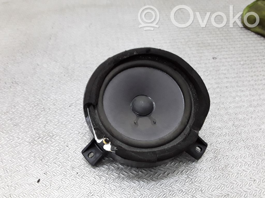 Etuoven kaiutin   4616926