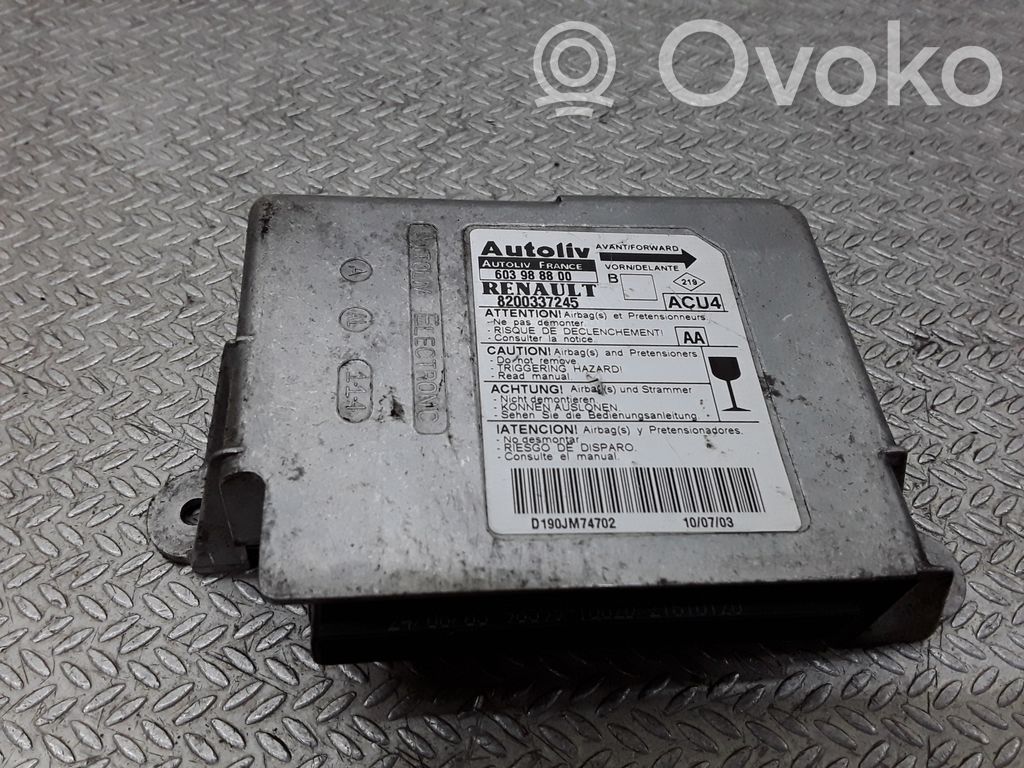 Renault Megane II Airbag control unit/module 