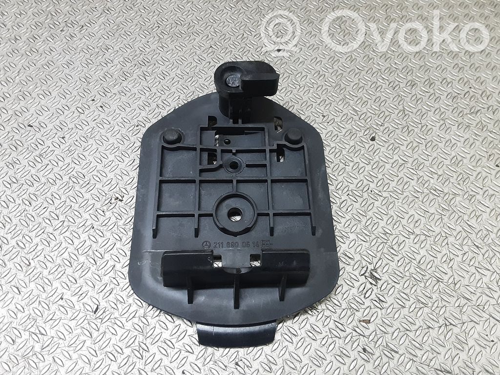 Hazard Warning Triangle Mounting Bracket   2118900514