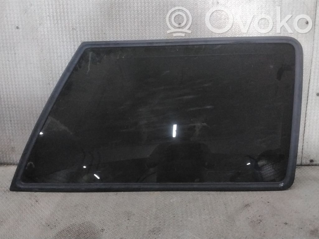 Ford Explorer Geam lateral spate 