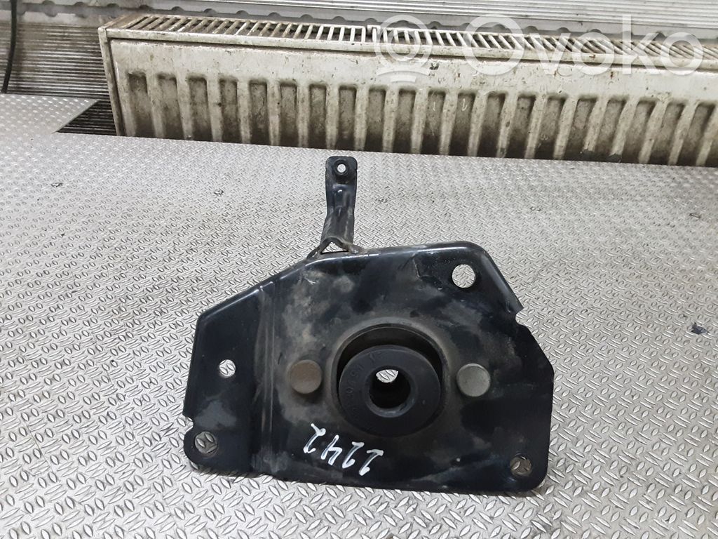 Citroen C4 I Gearbox mount 
