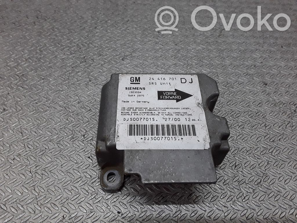 Opel Vectra B Airbag control unit/module 