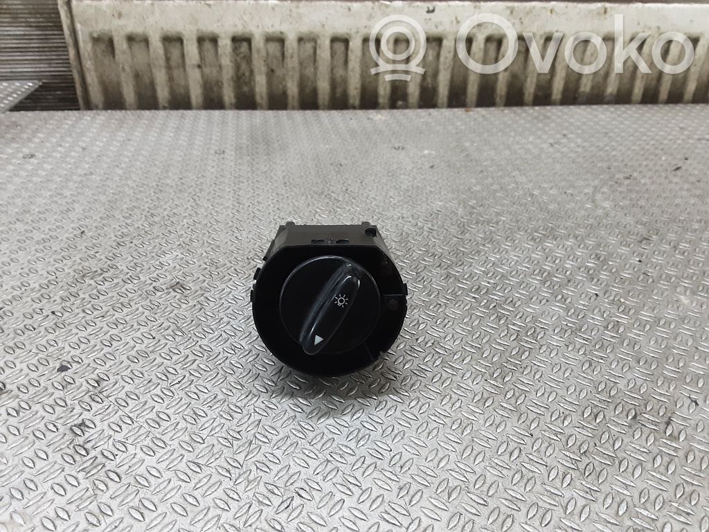 Light switch   4B1941531C