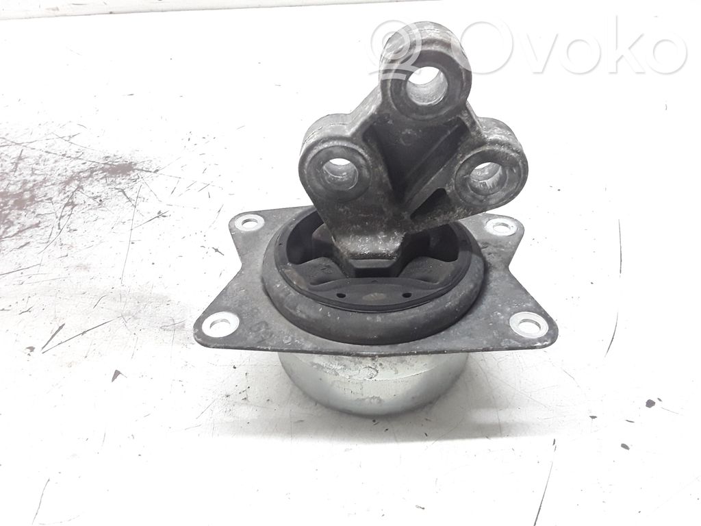 Engine mount bracket   9156925