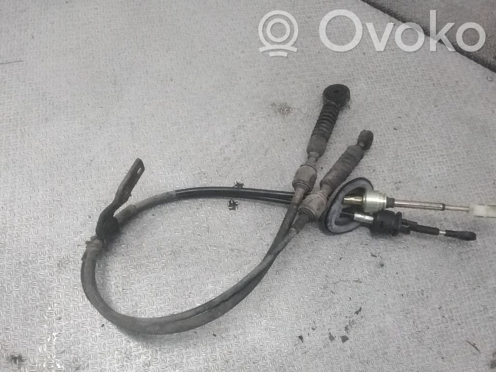 Gear shift cable linkage