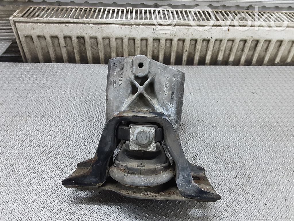 Renault Modus Engine mount bracket 