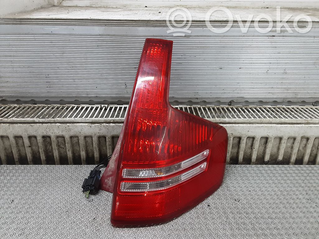 Citroen C4 I Aizmugurējais lukturis virsbūvē 