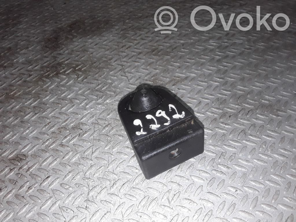 Radiator support slam panel bracket