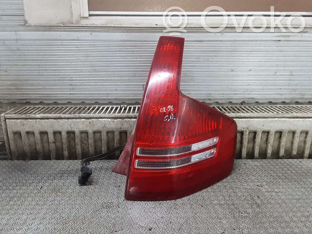 Citroen C4 I Aizmugurējais lukturis virsbūvē 