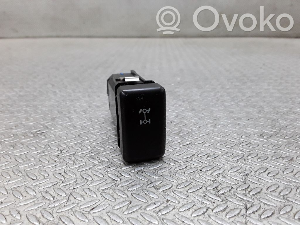 Differential lock switch   M16334
