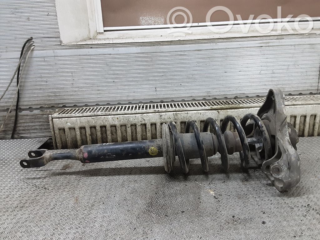 Audi A4 S4 B6 8E 8H Amortyzator osi przedniej ze sprężyną 