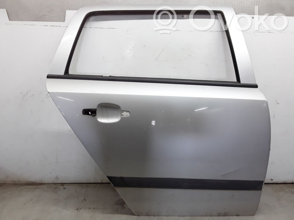 Rear door