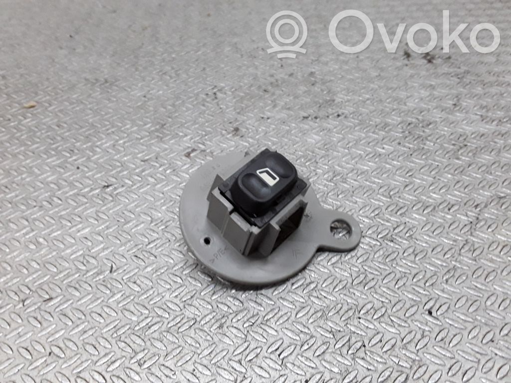 Citroen Xsara Picasso Electric window control switch 