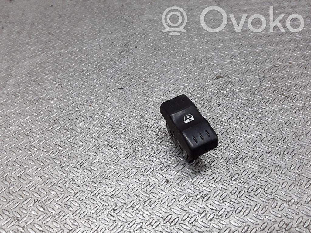 Dacia Logan Pick-Up Electric window control switch 