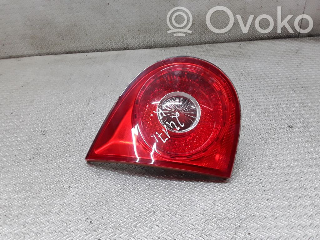 Volkswagen Golf V Takaluukun takavalot