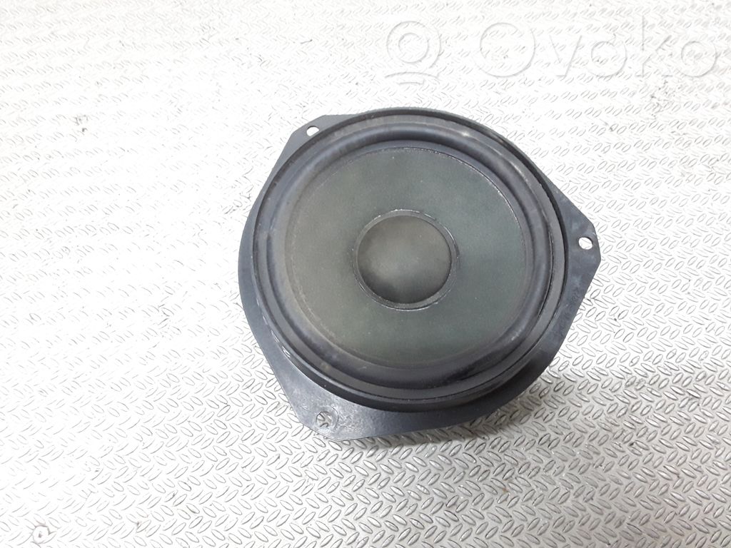 Etuoven kaiutin   24423552