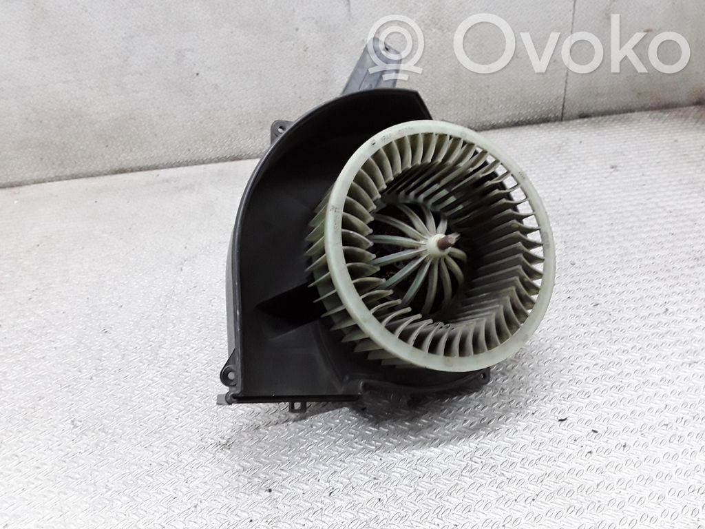Skoda Fabia Mk1 (6Y) Lämmittimen puhallin 