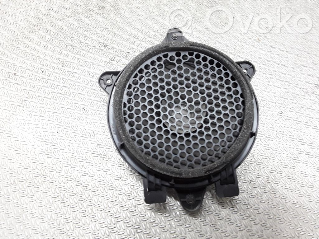 Chrysler Pacifica Front door speaker 