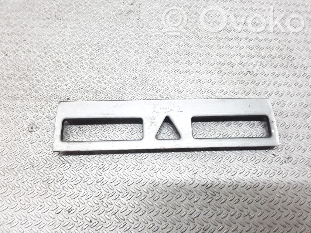 Moldura del panel (Usadas)   8L0863321