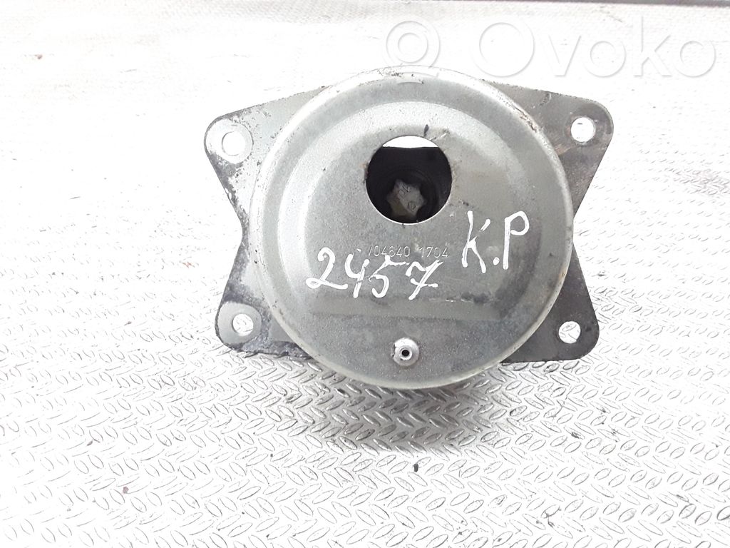Opel Vectra C Engine mount bracket 