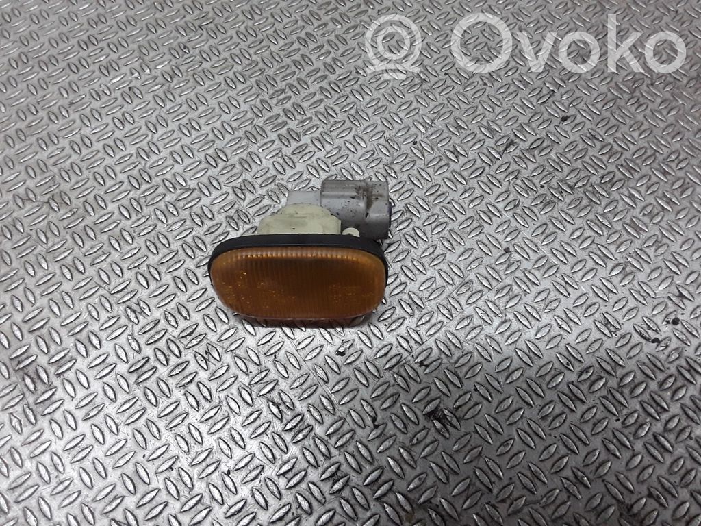 Toyota Avensis Verso Seitenblinker 