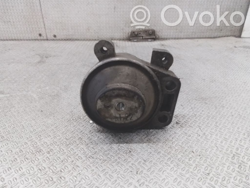 Ford Mondeo Mk III Engine mount bracket 