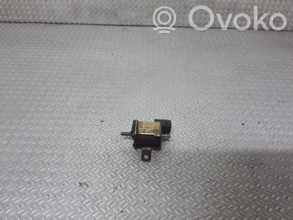 Audi A2 Zawór podciśnieniowy 