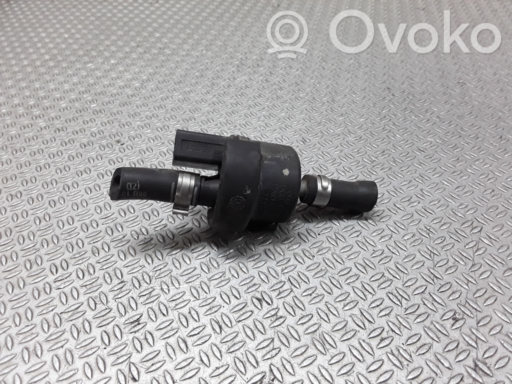 Audi A4 S4 B6 8E 8H Válvula de vacío 
