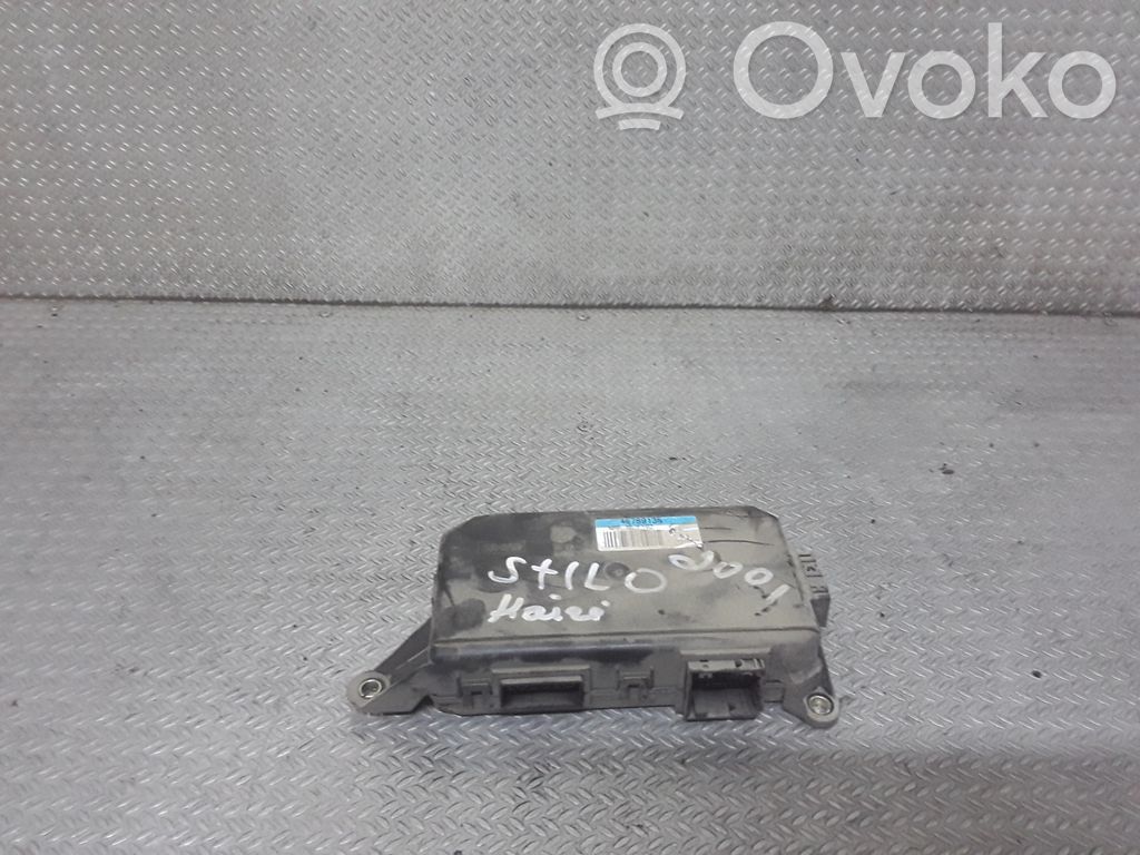 Unité de commande module de porte   46789135