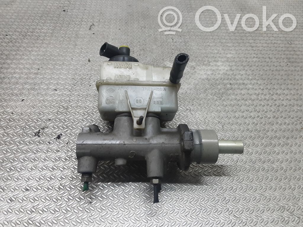 Opel Movano A Pääjarrusylinteri 