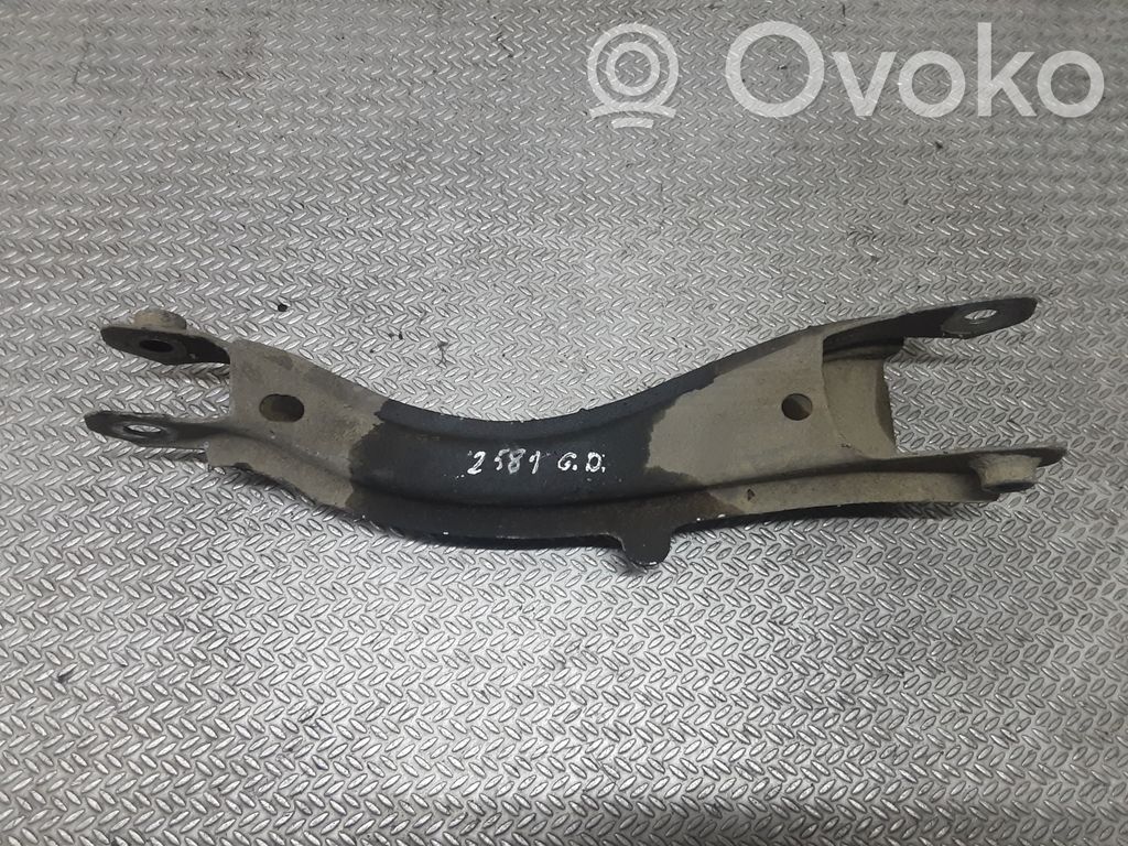 Rear control arm