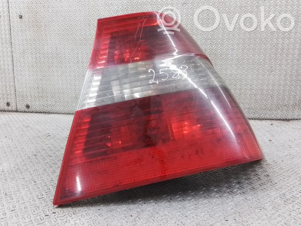 BMW 3 E46 Rear/tail lights 