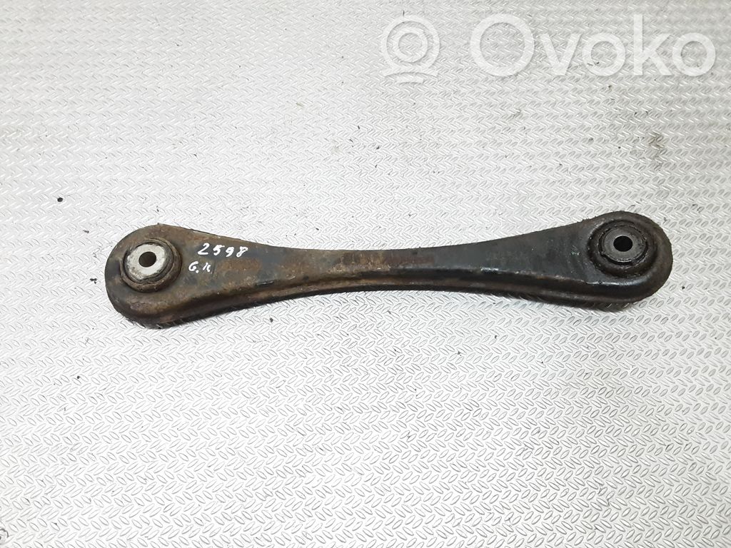 Rear control arm
