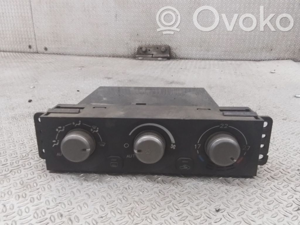 Climate control unit   MR958005