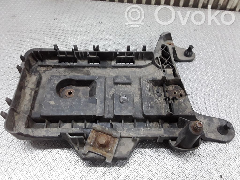 Batteriegestell   1K0915333