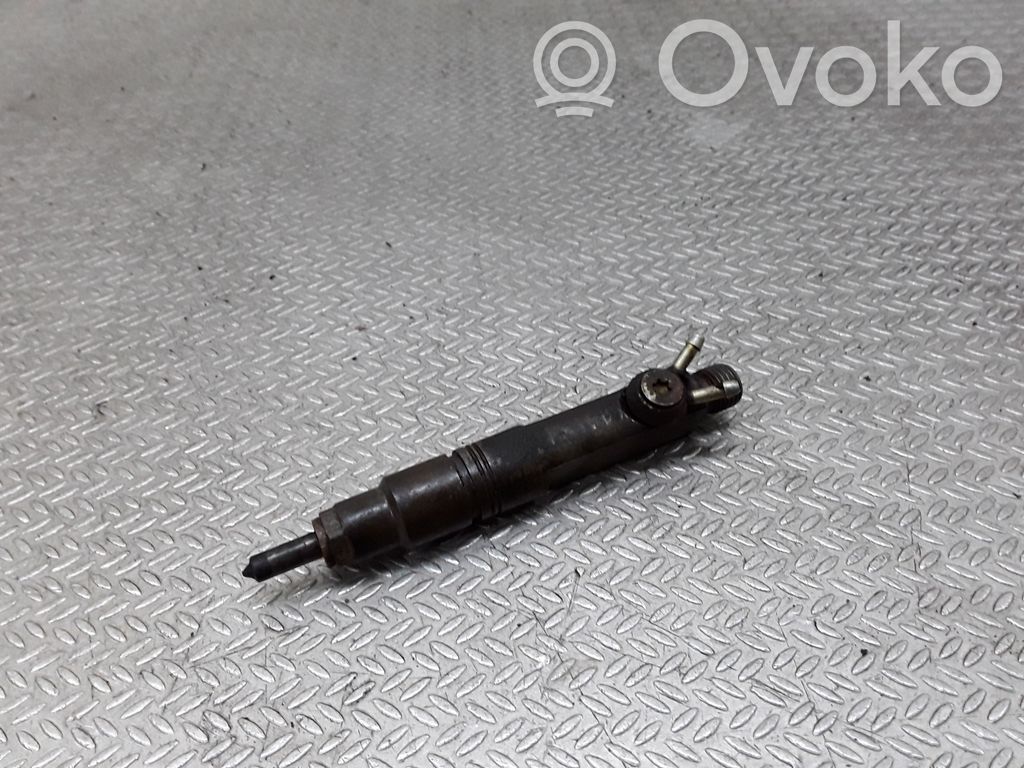 Volvo V70 Inyector de combustible 