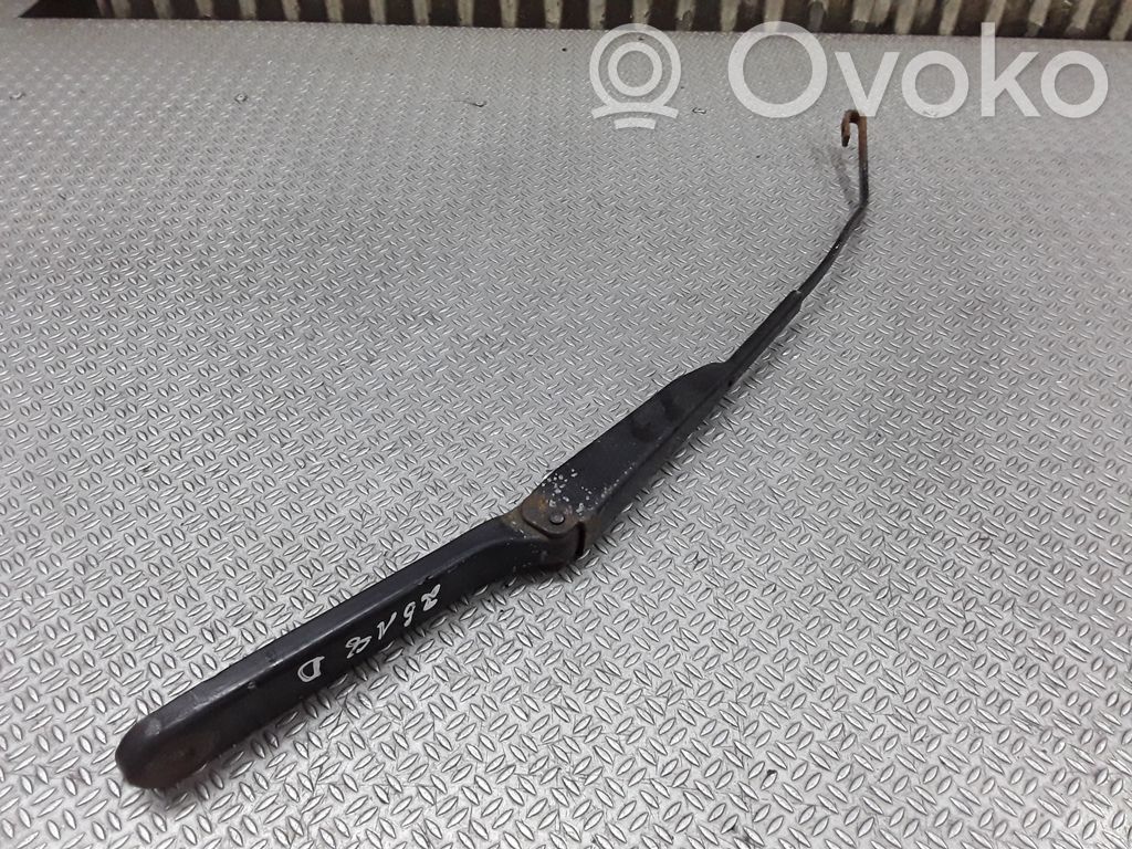 Front wiper blade arm   M59CCDG