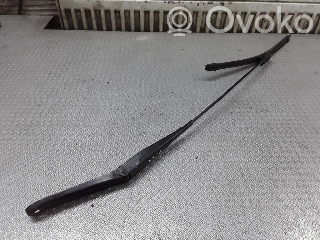 Windshield/front glass wiper blade   4M5117526CB