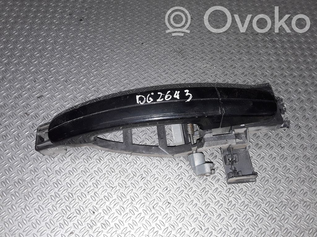 Manecilla externa puerta trasera   4M51A266B22AD