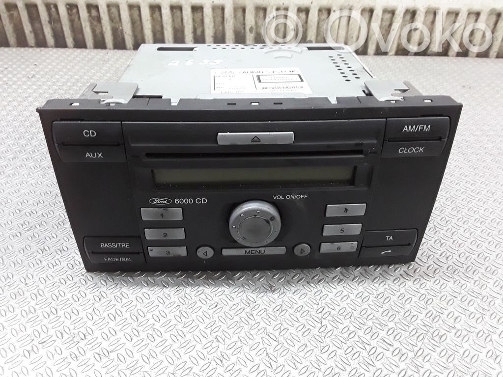 Ford Focus Radio / CD-Player / DVD-Player / Navigation 